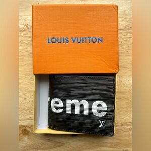 Louis Vuitton Black and White Wallet